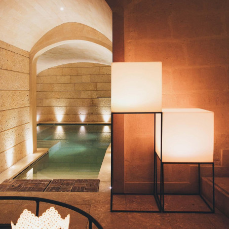 Supporto portavaso alto in acciaio verniciato 40x40 H80 per vasi design indoor e outdoor - Monacis