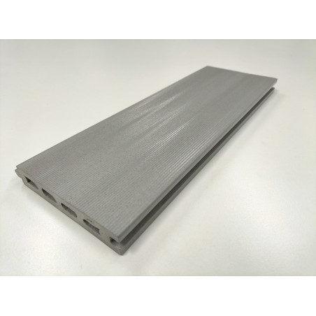 Pavimento esterno WPC grigio chiaro zigrinato, listoni 300 cm con clip fissaggio nascosto per terrazzo giardino